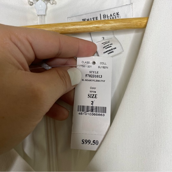 ✨NWT White House Black Market WHBM White Seasonless Fit & Flare Dress Size 2 - Picture 4 of 9
